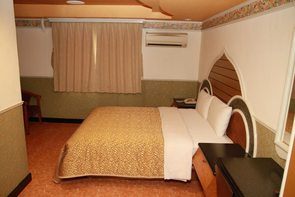 Ti Hwa Hotel Taipei Dış mekan fotoğraf